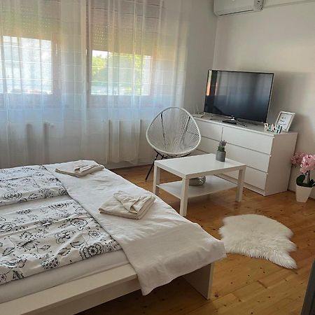 Rege Apartman 2 Alsóörs Zewnętrze zdjęcie